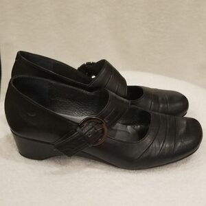Josef Seibel Black Leather Mary Jane's With Strap&Buckle. European Comfort Shoes